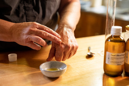 applying essential oils for eczema